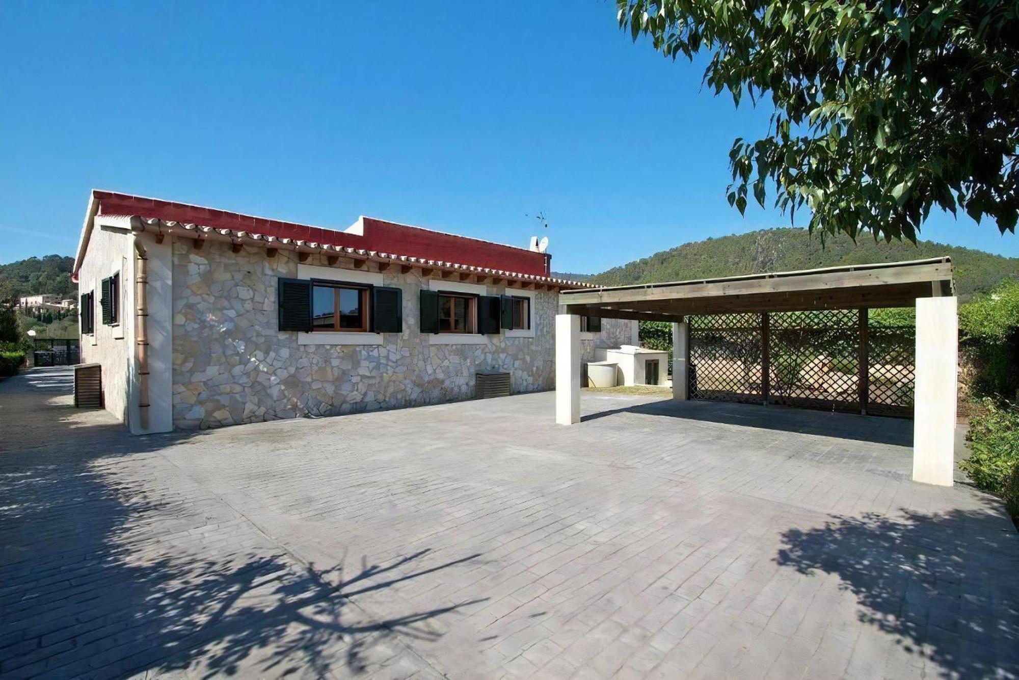 Traditionelles Mit Pool Und Carport * Sa Pobla